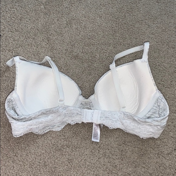 bra - Picture 2 of 2